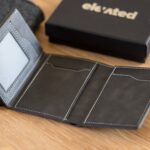 elevated-plus-2.1-kaarditasku-signal-black-avatuna KT006 - Elevated-plus-2.1-kaarditasku-signal-black-avatuna