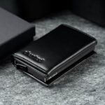 KT008 - Täisnahast kaarditasku - Elevated Premium 1.0 - Black - kinkekarbiga KT008 - Täisnahast kaarditasku - Elevated Premium 1.0 - Black - kinkekarbiga