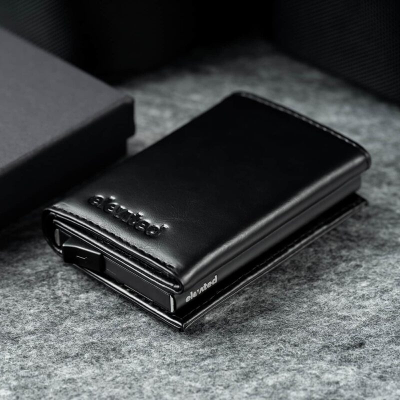 KT008 - Täisnahast kaarditasku - Elevated Premium 1.0 - Black - kinkekarbiga KT008 - Täisnahast kaarditasku - Elevated Premium 1.0 - Black - kinkekarbiga