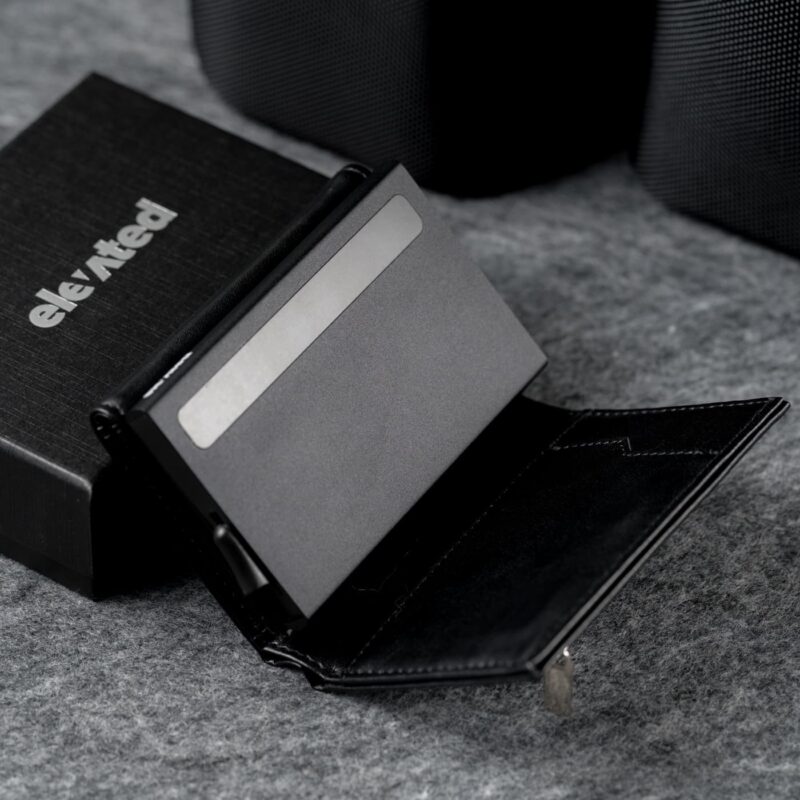 Kaarditasku-elevated-ultimate-1.0-kt009-black-magnetkinnitus Kaarditasku Elevated Ultimate 1.0 (kt009) - black magnetkinnitus