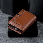 Kaarditasku-elevated-ultimate-1.0-kt009-chestnut_brown-münditasku_tagumine_pool Kaarditasku Elevated Ultimate 1.0 kt009 chestnut brown münditasku tagumine pool