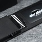 kaarditasku-elevated-pocket-1.0-kt010-black-avatuna-koos-kaartidegal-1x1