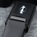 kaarditasku-elevated-pocket-1.0-kt010-black-avatuna-koos-kaartidegal-v2-1x1